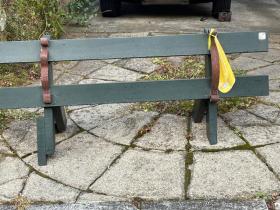 避難完了の黄色い旗